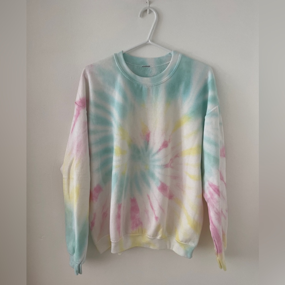 Vintage Pastel Tie-Dye Sweatshirt